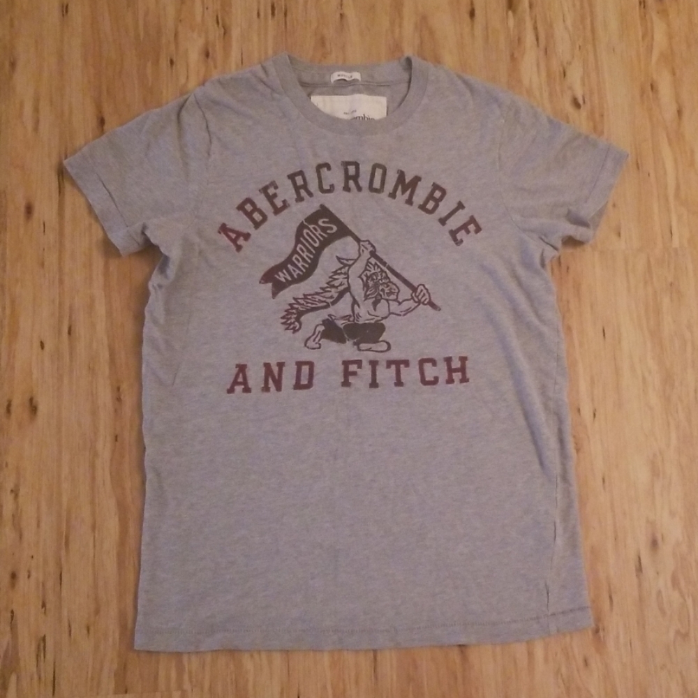 Abercrombie & Fitch tee
